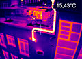 Gebäudethermografie mit einer Inspektions-Drohne